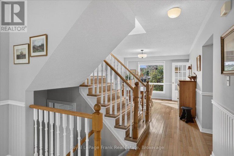 1544 GLENFOREST CRESCENT, Peterborough (Monaghan Ward 2), Ontario, K9K2J1
