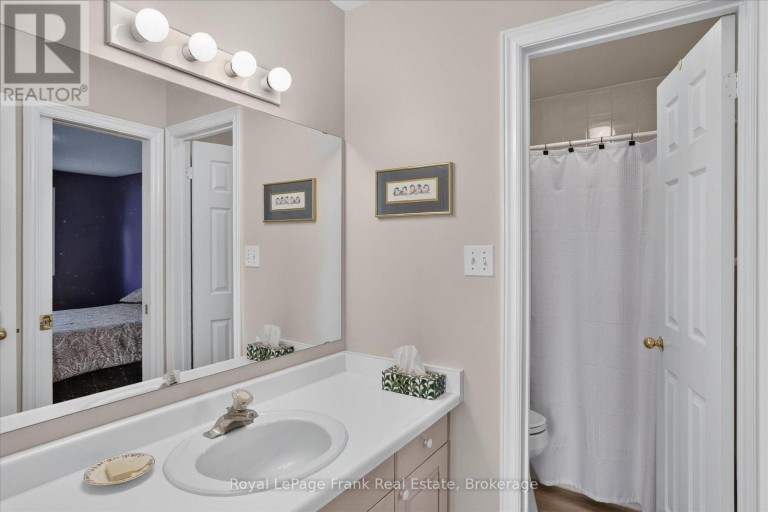 1544 GLENFOREST CRESCENT, Peterborough (Monaghan Ward 2), Ontario, K9K2J1