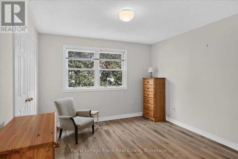1544 GLENFOREST CRESCENT, Peterborough (Monaghan Ward 2), Ontario, K9K2J1
