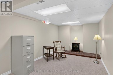 1544 GLENFOREST CRESCENT Peterborough (Monaghan Ward 2) Ontario photo 32