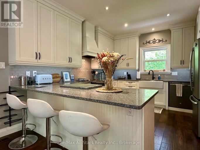 316 1/2 RIVERSIDE DRIVE, Kawartha Lakes (Bobcaygeon), Ontario, K0M1A0