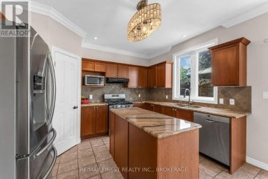 1208 GREENWOOD PARK DRIVE, Kingston (Kingston East (Incl Barret Crt)) Ontario