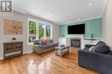 1208 GREENWOOD PARK DRIVE, Kingston (Kingston East (Incl Barret Crt)) Ontario