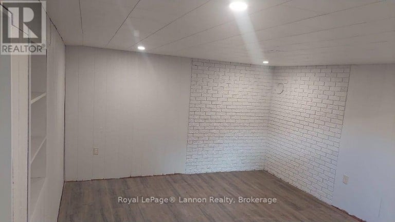 402 JAMES STREET N, Thunder Bay (Northwood Park), Ontario, P7C4T2