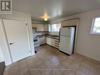 402 JAMES STREET N Thunder Bay (Northwood Park) Ontario photo 5