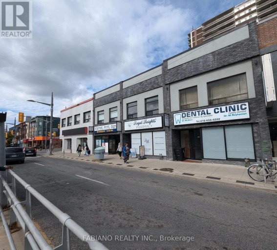 944 ST CLAIR AVENUE W, Toronto (Oakwood Village), Ontario, M6E2V1