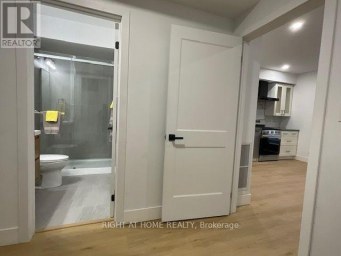 UNIT # 1 - 674 MANNING AVENUE Toronto (Annex) Ontario photo 10