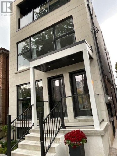 UNIT # 1 - 674 MANNING AVENUE, Toronto (Annex), Ontario, M6G2W4