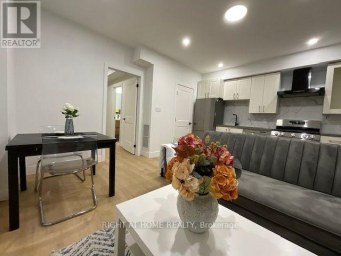 UNIT # 1 - 674 MANNING AVENUE Toronto (Annex) Ontario photo 6