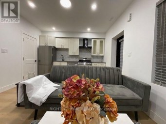 UNIT # 1 - 674 MANNING AVENUE Toronto (Annex) Ontario photo 7