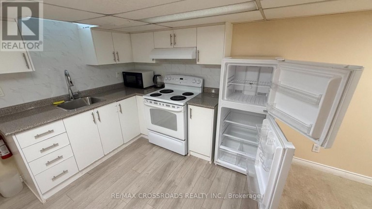 79 MORNINGVIEW TRAIL S, Toronto (Rouge), Ontario, M1B5B2