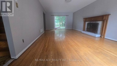 MAIN - 6158 KINGSTON ROAD Toronto (Highland Creek) Ontario photo 4