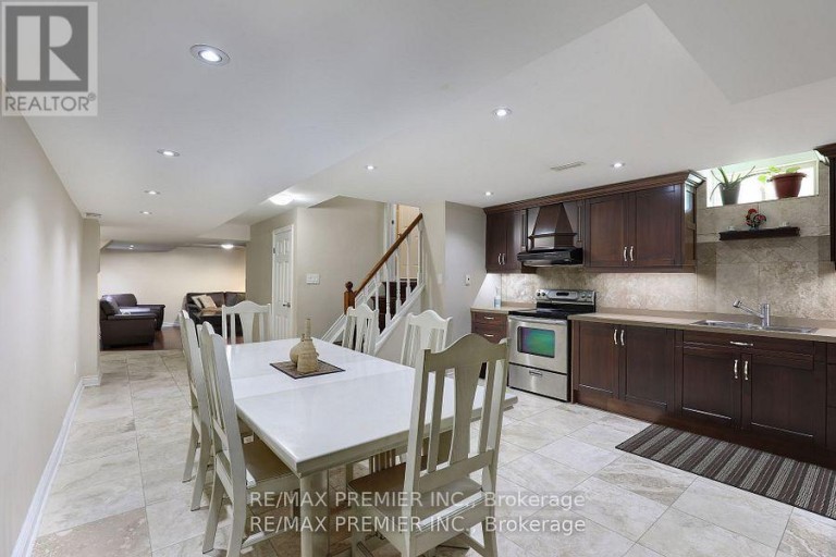 LOWER - 27 GIOVANNI WAY, Vaughan (Sonoma Heights), Ontario, L4H1R7