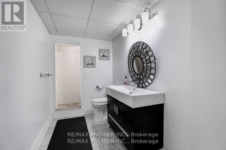 LOWER - 27 GIOVANNI WAY, Vaughan (Sonoma Heights), Ontario, L4H1R7