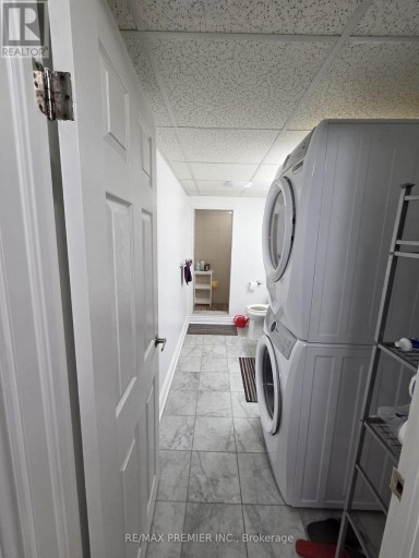 LOWER - 27 GIOVANNI WAY, Vaughan (Sonoma Heights), Ontario, L4H1R7