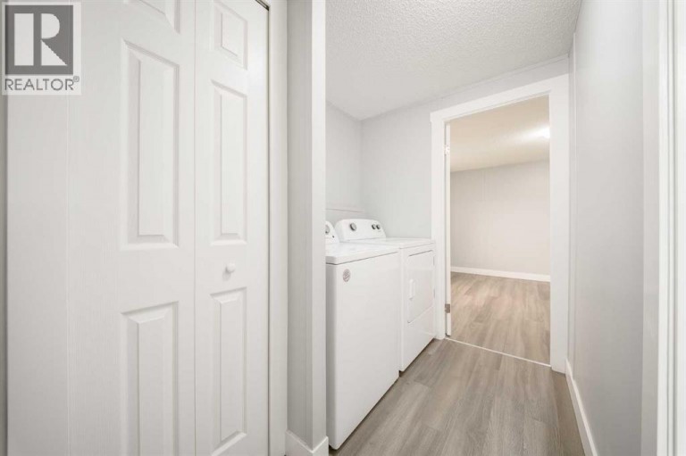 215, 6220 17 Avenue SE, Calgary, Alberta, T2A0W6