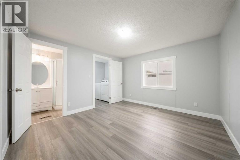 215, 6220 17 Avenue SE, Calgary, Alberta, T2A0W6