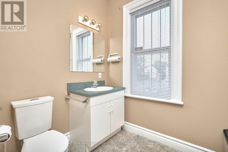 30 MARY STREET, Barrie (City Centre), Ontario, L4N1S8