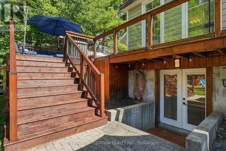 20 IDLEWOOD DRIVE, Springwater (Midhurst), Ontario, L9X0P6