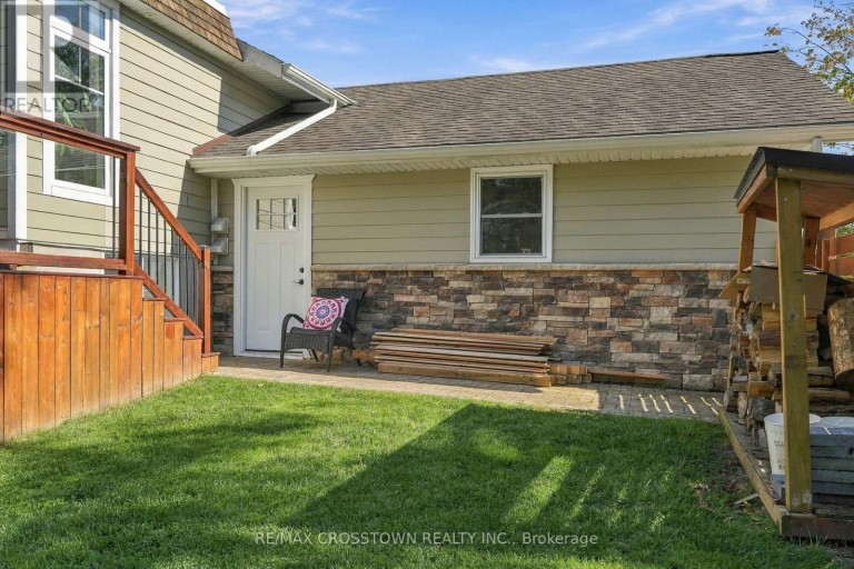 20 IDLEWOOD DRIVE, Springwater (Midhurst), Ontario, L9X0P6