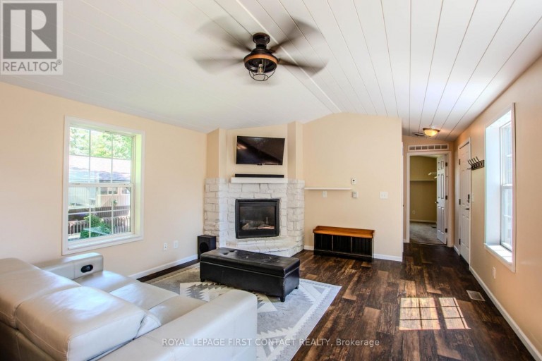 23 GEORGIAN GLEN DRIVE, Wasaga Beach, Ontario, L9Z1K8