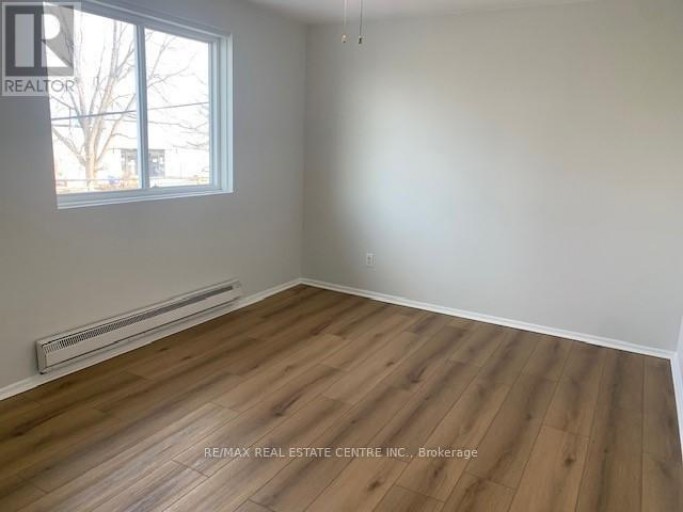 4 - 45 RAYLAWN CRESCENT, Halton Hills (Georgetown), Ontario, L7G4M6
