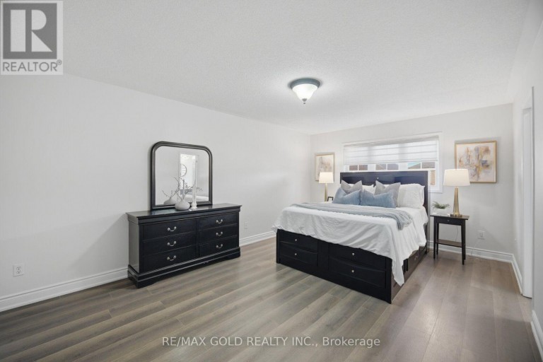 71 LEAGATE STREET, Brampton (Fletcher's Meadow), Ontario, L7A3J4