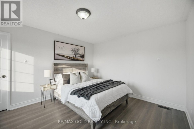 71 LEAGATE STREET, Brampton (Fletcher's Meadow), Ontario, L7A3J4
