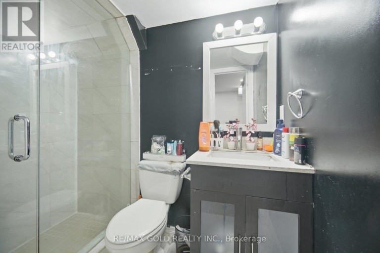 71 LEAGATE STREET, Brampton (Fletcher's Meadow), Ontario, L7A3J4