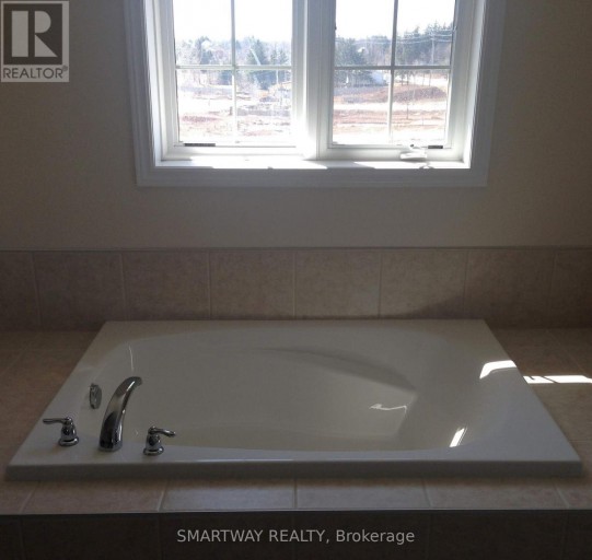 32 MONKTON CIRCLE, Brampton (Credit Valley), Ontario, L6Y0X7