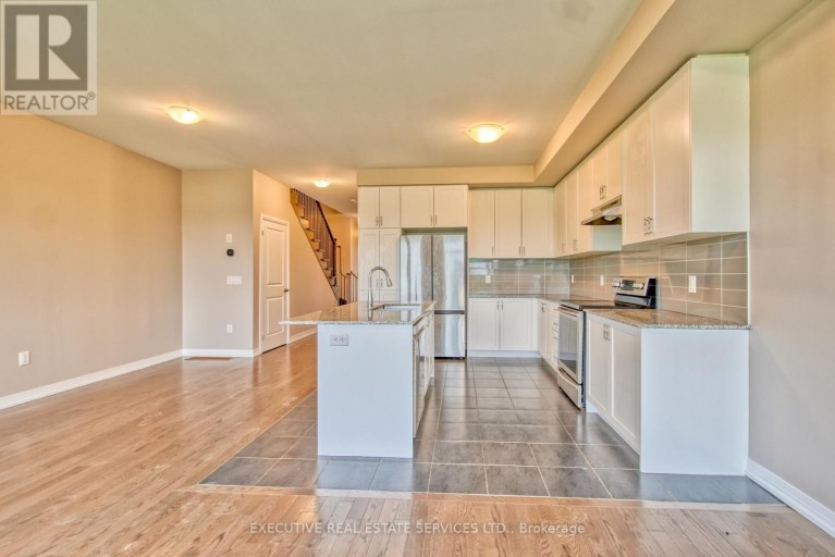 7 CROSSMORE CRESCENT, Cambridge, Ontario, N1S0C7