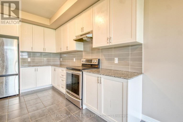 7 CROSSMORE CRESCENT, Cambridge, Ontario, N1S0C7