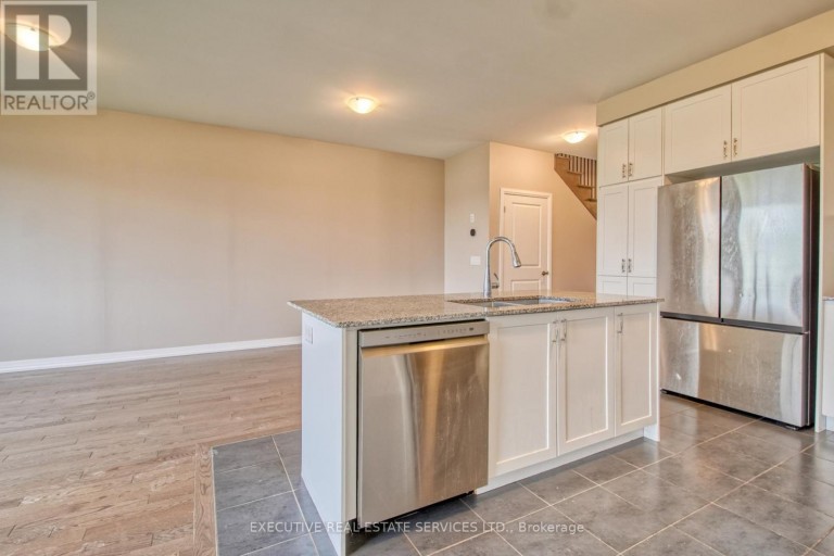 7 CROSSMORE CRESCENT, Cambridge, Ontario, N1S0C7