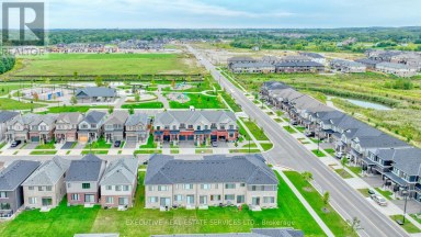 7 CROSSMORE CRESCENT Cambridge Ontario photo 2