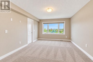 7 CROSSMORE CRESCENT Cambridge Ontario photo 23