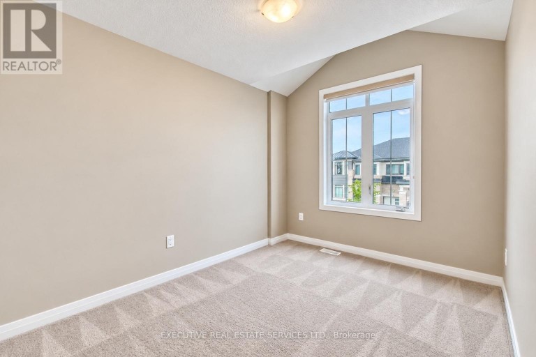 7 CROSSMORE CRESCENT, Cambridge, Ontario, N1S0C7