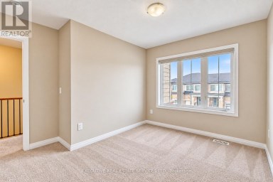 7 CROSSMORE CRESCENT Cambridge Ontario photo 32
