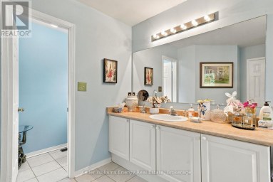 990 GLENBOURNE DRIVE Oshawa (Pinecrest) Ontario photo 27