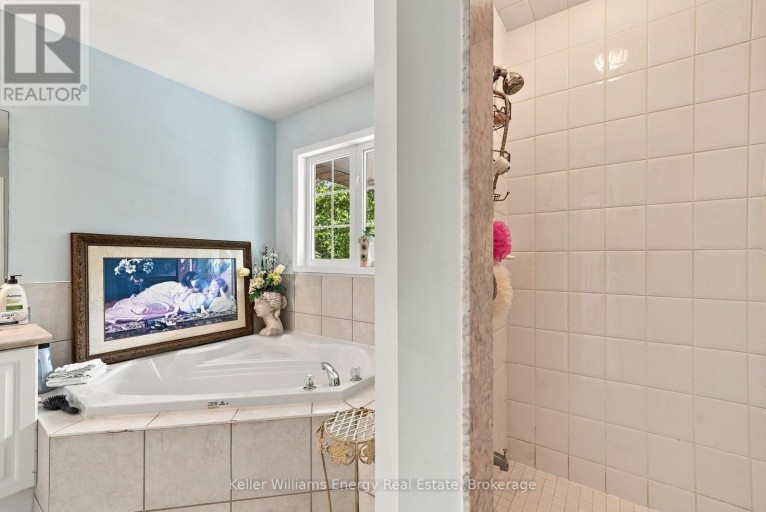 990 GLENBOURNE DRIVE, Oshawa (Pinecrest), Ontario, L1K2P9