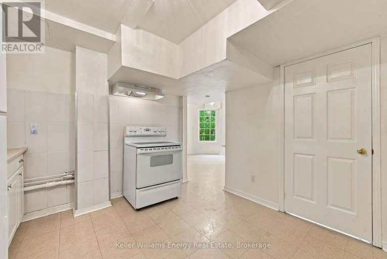 990 GLENBOURNE DRIVE, Oshawa (Pinecrest), Ontario, L1K2P9