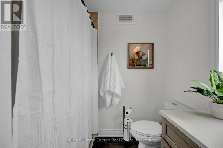 5736 MAIN STREET, Clarington (Orono), Ontario, L0B1M0