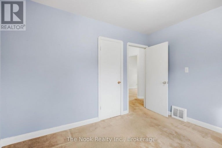 289 HIGHLAND AVENUE, Oshawa (Central), Ontario, L1H6B1