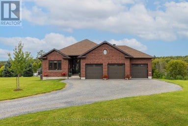 4 SANDSTONE COURT, Frontenac (Frontenac South) Ontario