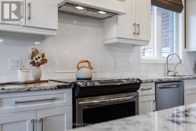 4 SANDSTONE COURT, Frontenac (Frontenac South) Ontario