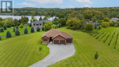 4 SANDSTONE COURT, Frontenac (Frontenac South) Ontario