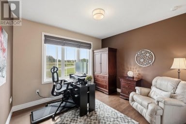4 SANDSTONE COURT, Frontenac (Frontenac South) Ontario