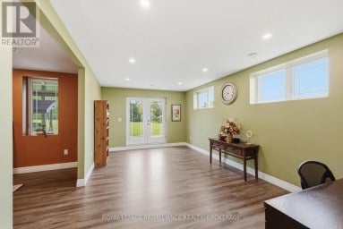 4 SANDSTONE COURT, Frontenac (Frontenac South) Ontario
