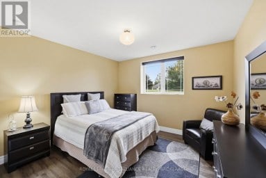 4 SANDSTONE COURT, Frontenac (Frontenac South) Ontario