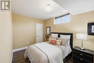 4 SANDSTONE COURT, Frontenac (Frontenac South) Ontario