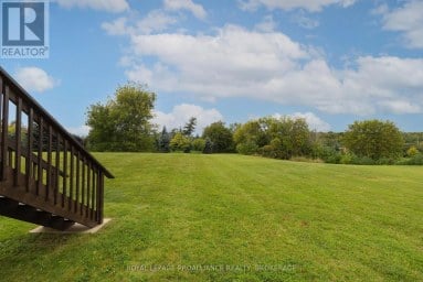4 SANDSTONE COURT, Frontenac (Frontenac South) Ontario